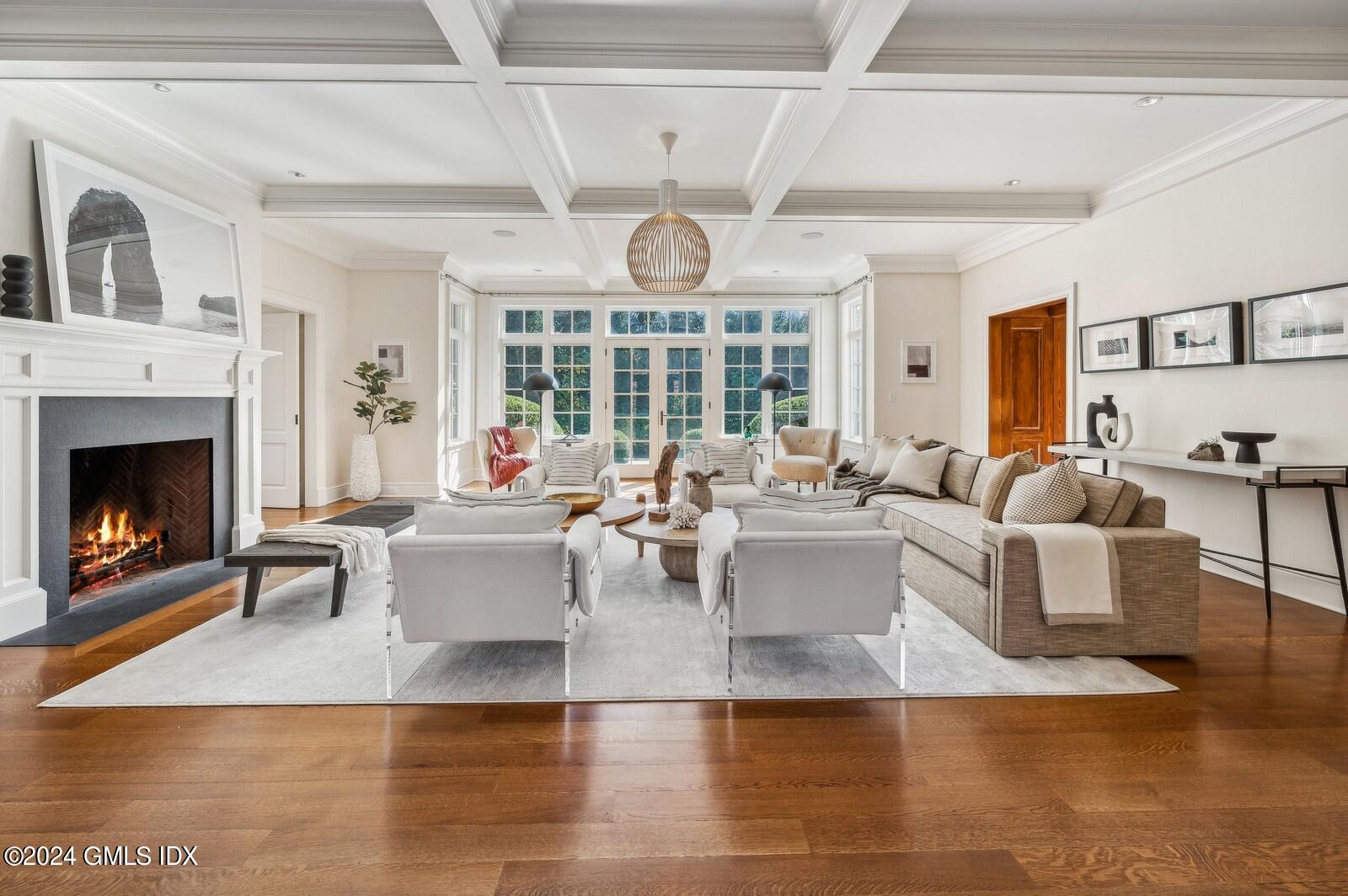 1 Deer Lane Greenwich, CT 06830 - Photo 6 of 48 Living room