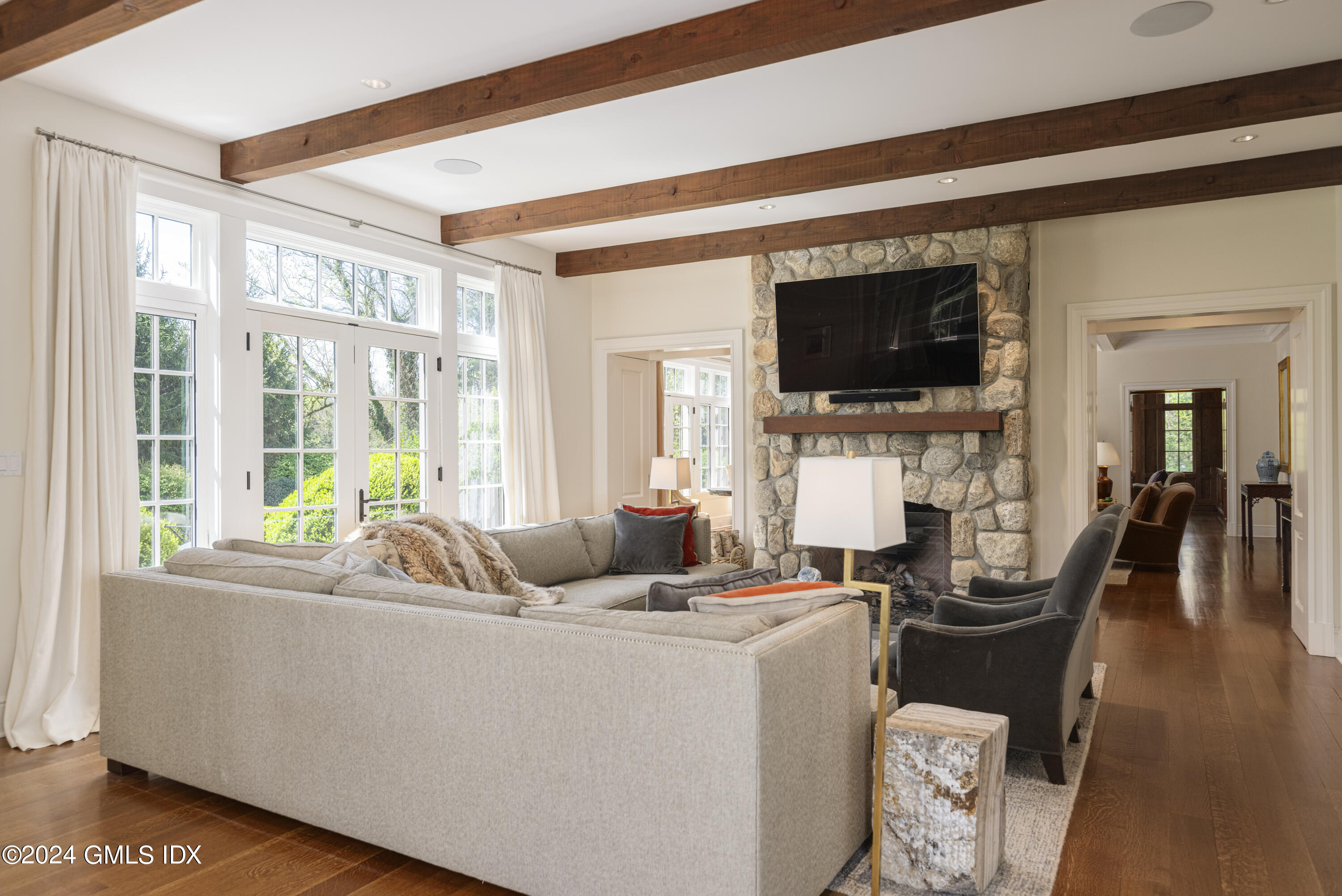 1 Deer Lane Greenwich, CT 06830 - Photo 10 of 48 Family room