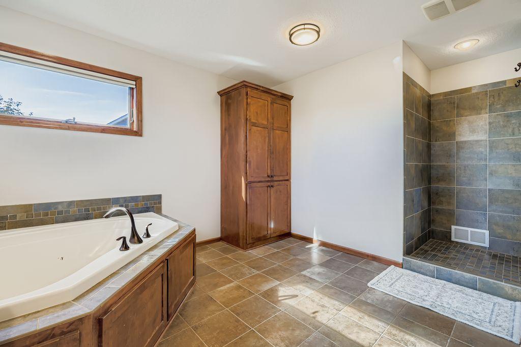 3941 Obrien Court Southwest Prior Lake, MN 55372 - Photo 19 of 48