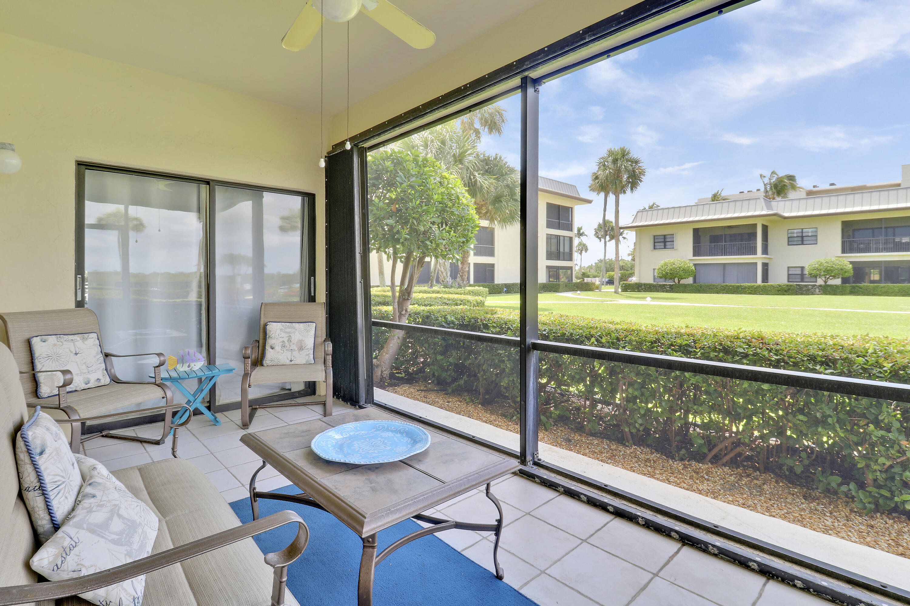 275 South Beach Road Tequesta, FL 33469 - Photo 24 of 31 Patio