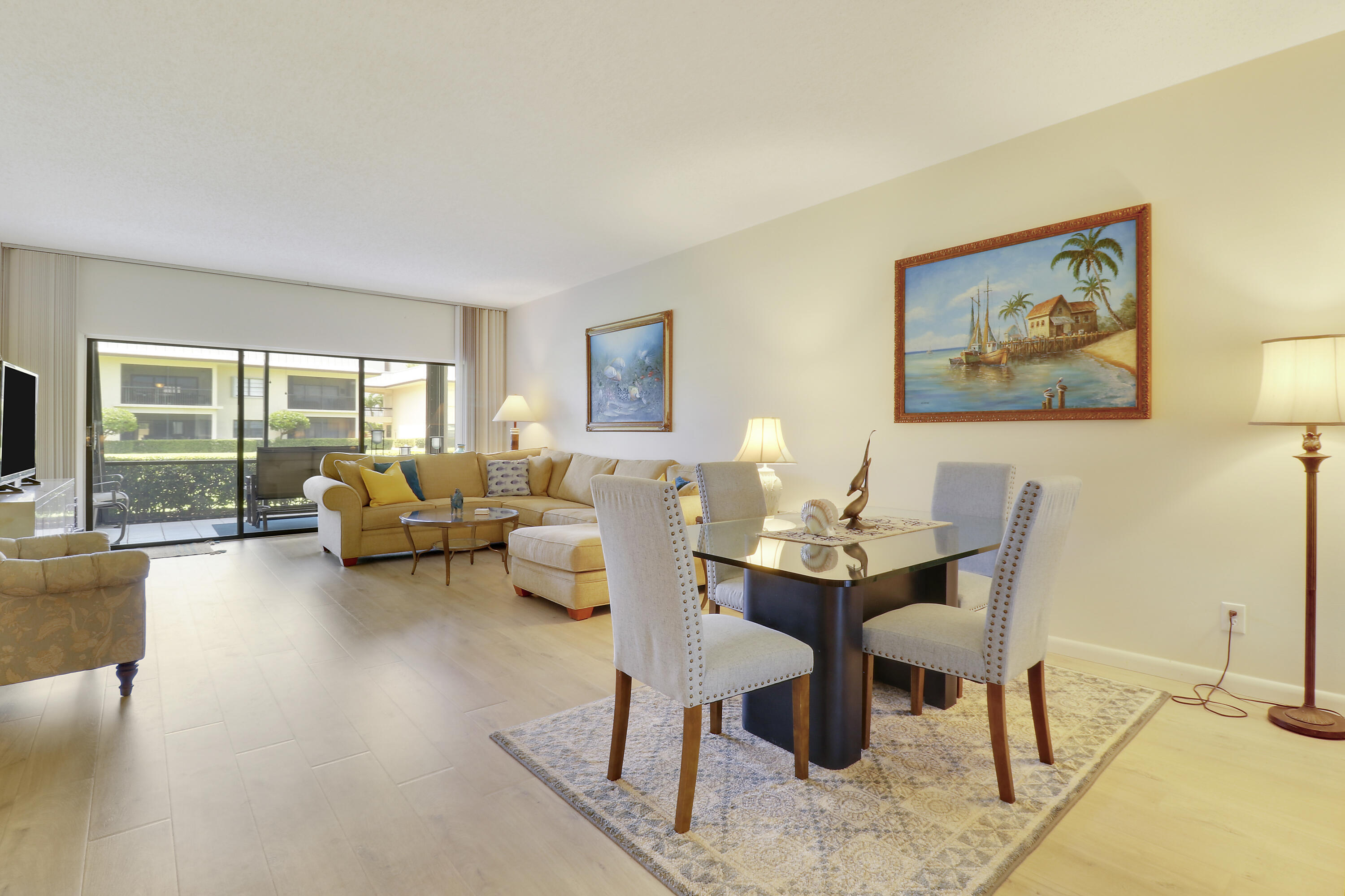 275 South Beach Road Tequesta, FL 33469 - Photo 3 of 31 Living Dining