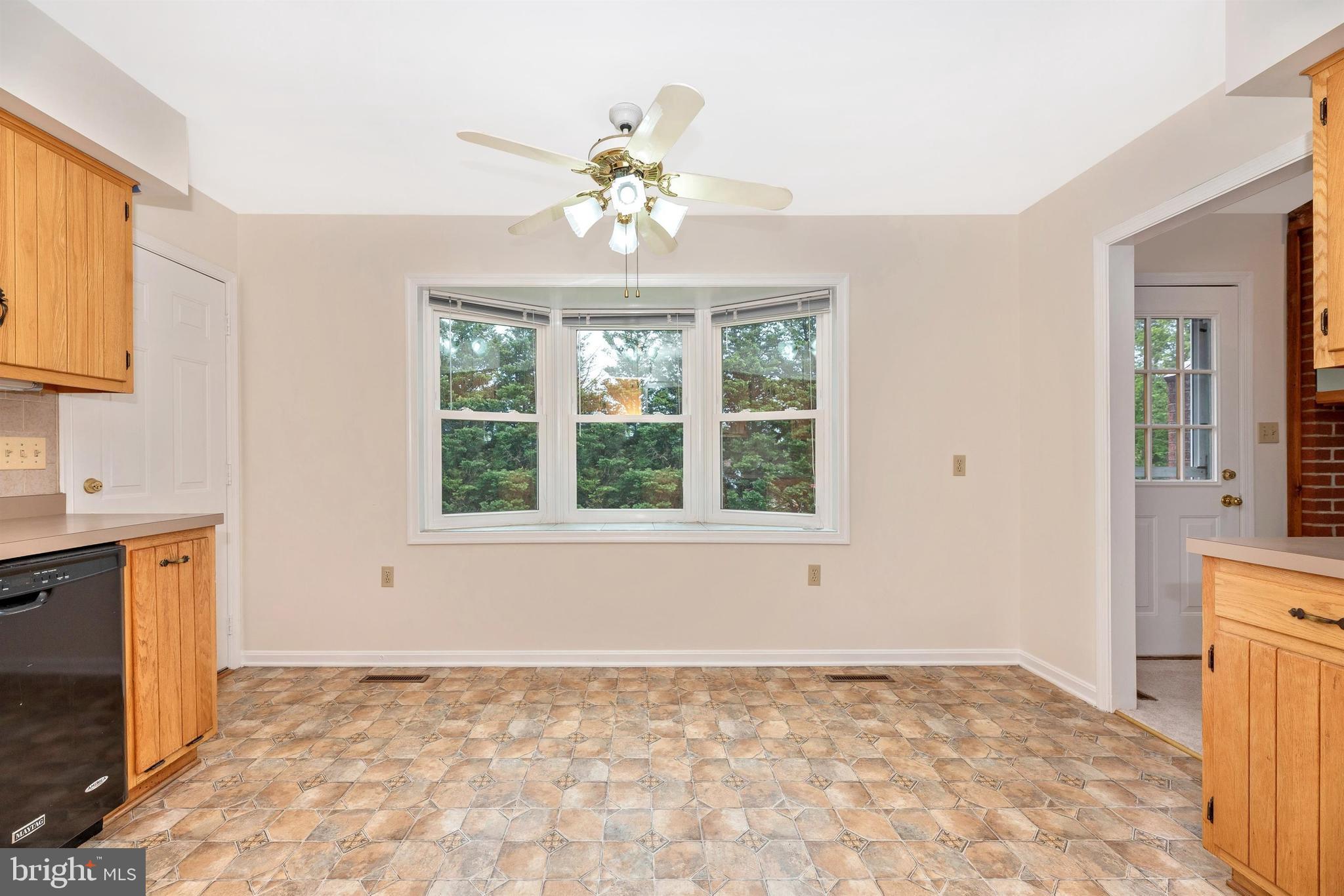 8117 Stone Ridge Drive Frederick, MD 21702 - Photo 22 of 65 Breakfast Nook with Bay Window, Views of Rear Yard