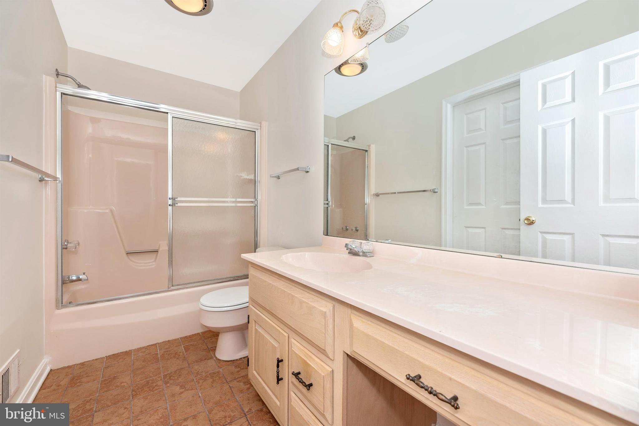 8117 Stone Ridge Drive Frederick, MD 21702 - Photo 27 of 65 Private Owner's Bathroom