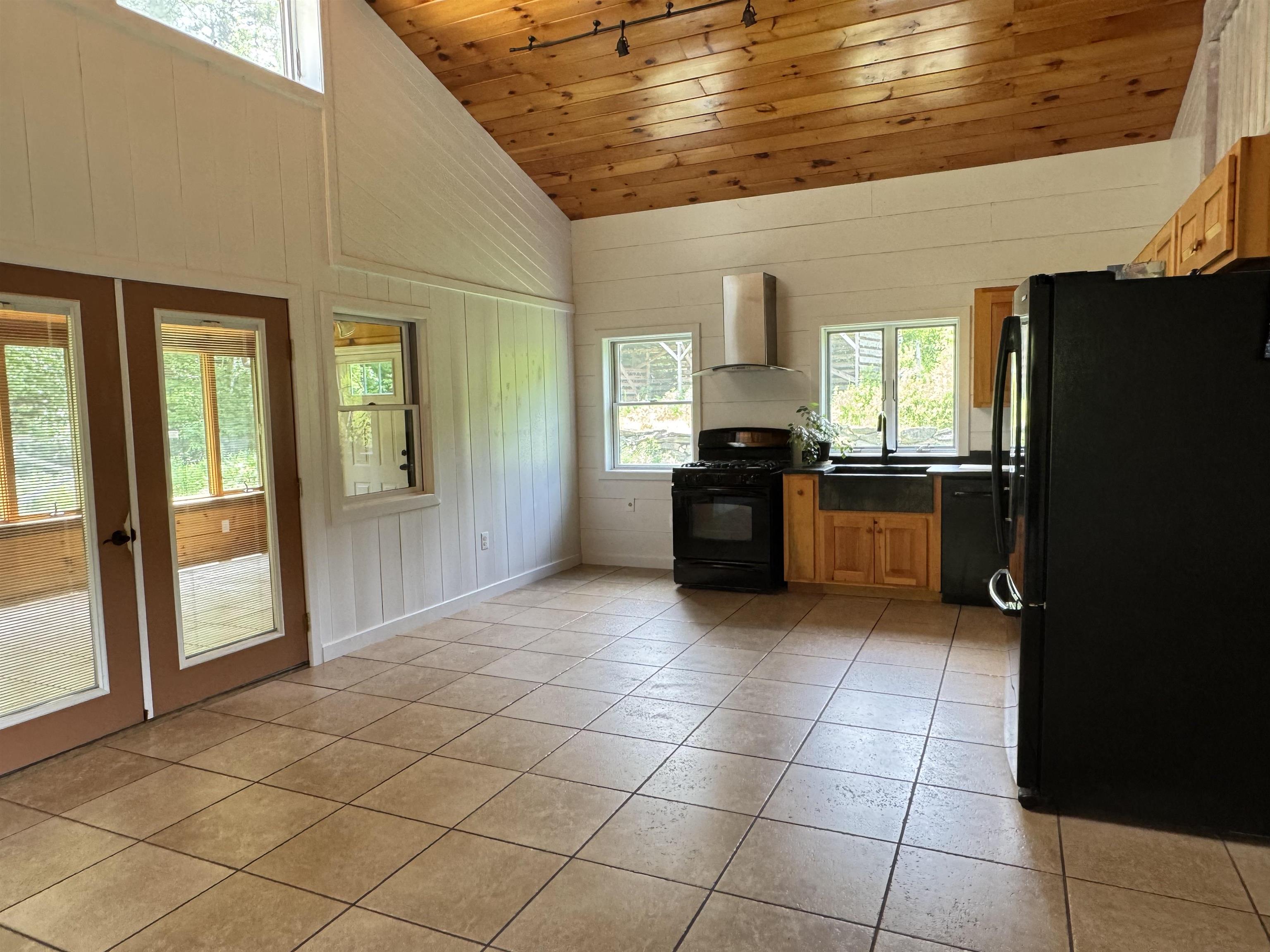 166 Forest Road Acworth, NH 03607 - Photo 7 of 37