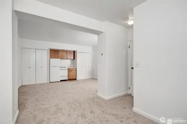 $1,250 | 1017 Minor Avenue, Unit 201, Seattle, WA 98104