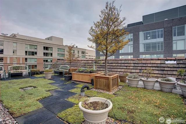 $1,250 | 1017 Minor Avenue, Unit 201, Seattle, WA 98104