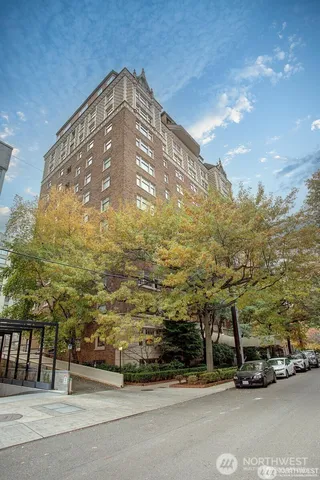 $1,250 | 1017 Minor Avenue, Unit 201, Seattle, WA 98104