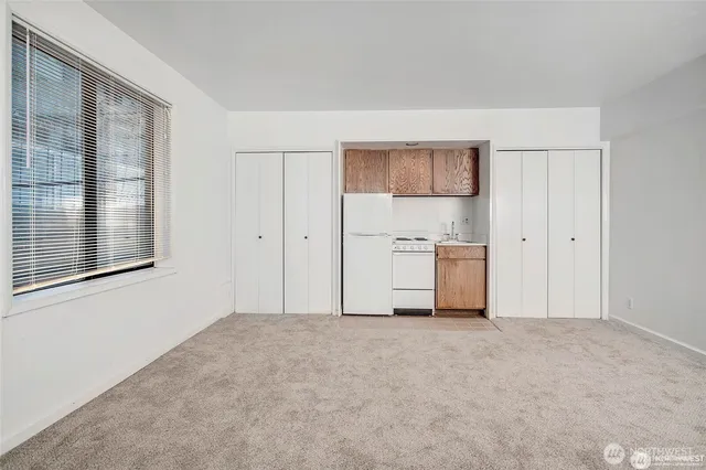 $1,250 | 1017 Minor Avenue, Unit 201, Seattle, WA 98104