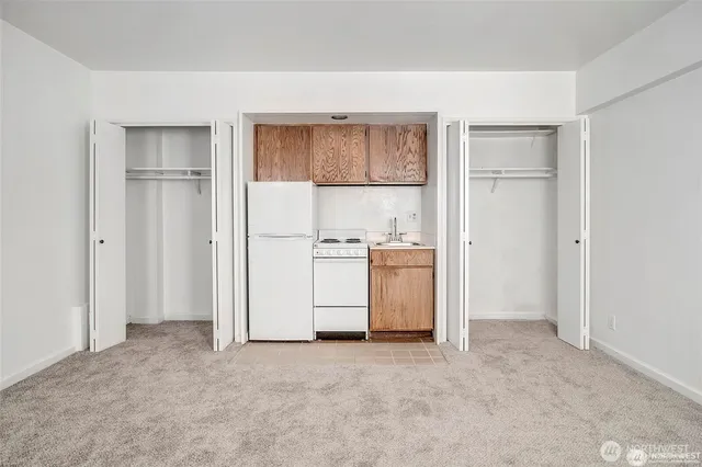 $1,250 | 1017 Minor Avenue, Unit 201, Seattle, WA 98104