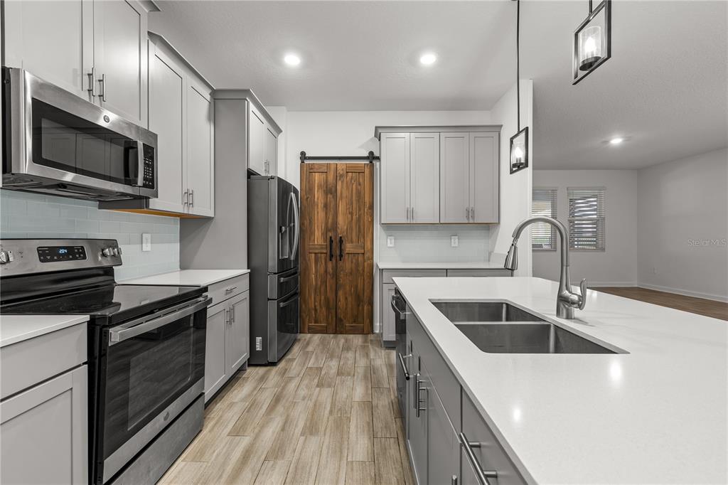 11409 Rhyme Avenue Orlando, FL 32832 - Photo 12 of 36