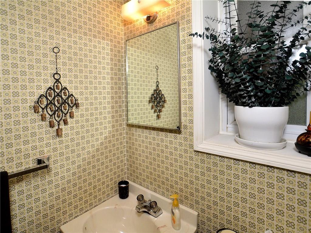 1441 Beulah Road Churchill, PA 15235 - Photo 18 of 24 Gallery Image 18