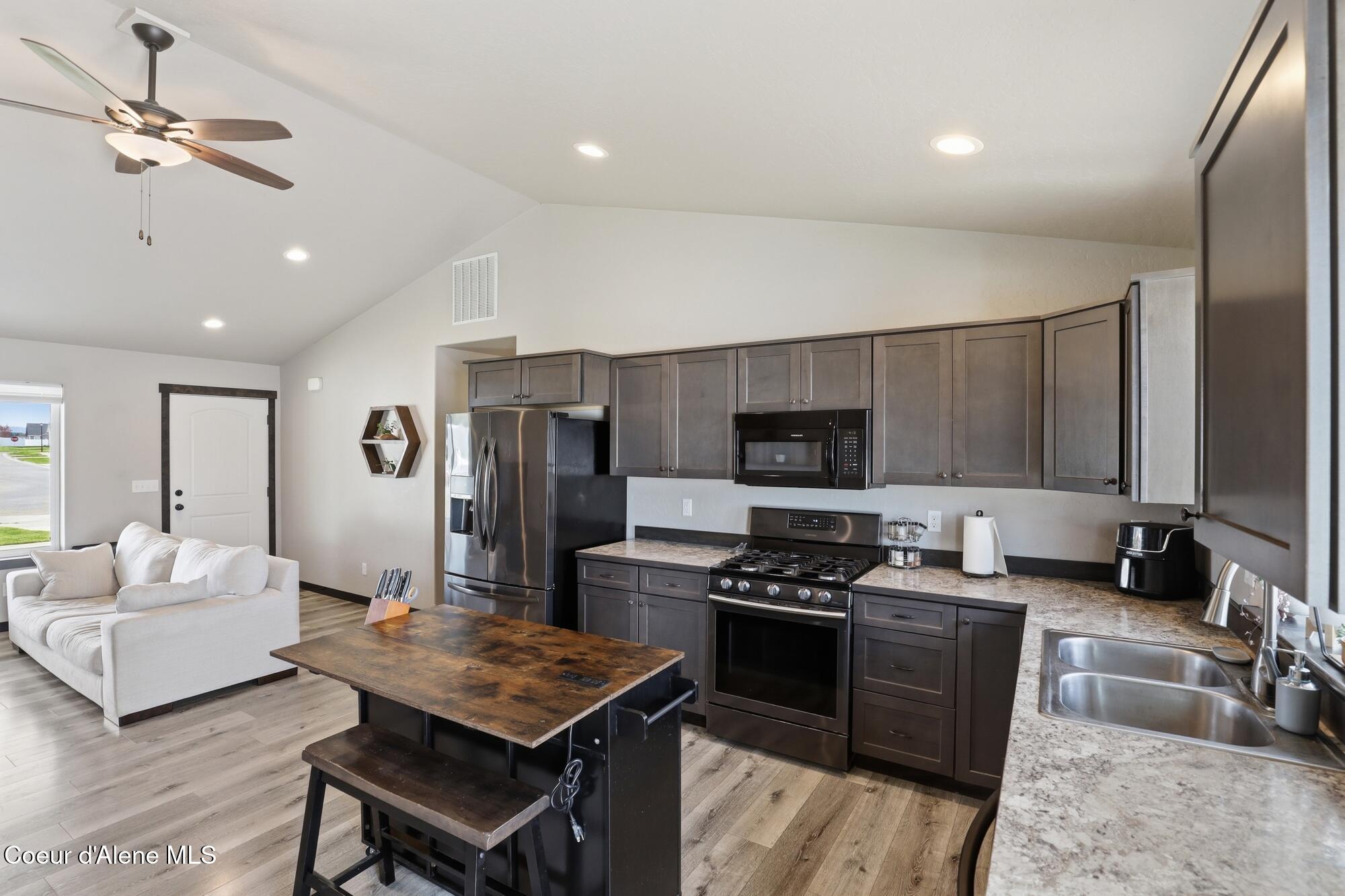 12183 Gipper Loop Rathdrum, ID 83858 - Photo 11 of 35 11_12183 gipper loop