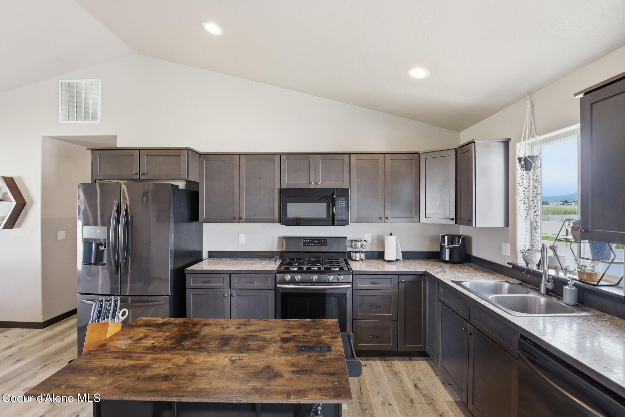12183 Gipper Loop Rathdrum, ID 83858 - Photo 12 of 35 12_12183 gipper loop