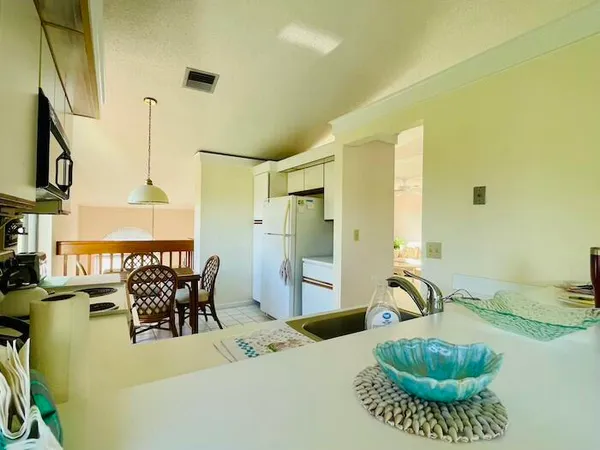 $3,100 | 10656 Tropic Palm Avenue, Unit 202, Boynton Beach, FL 33437