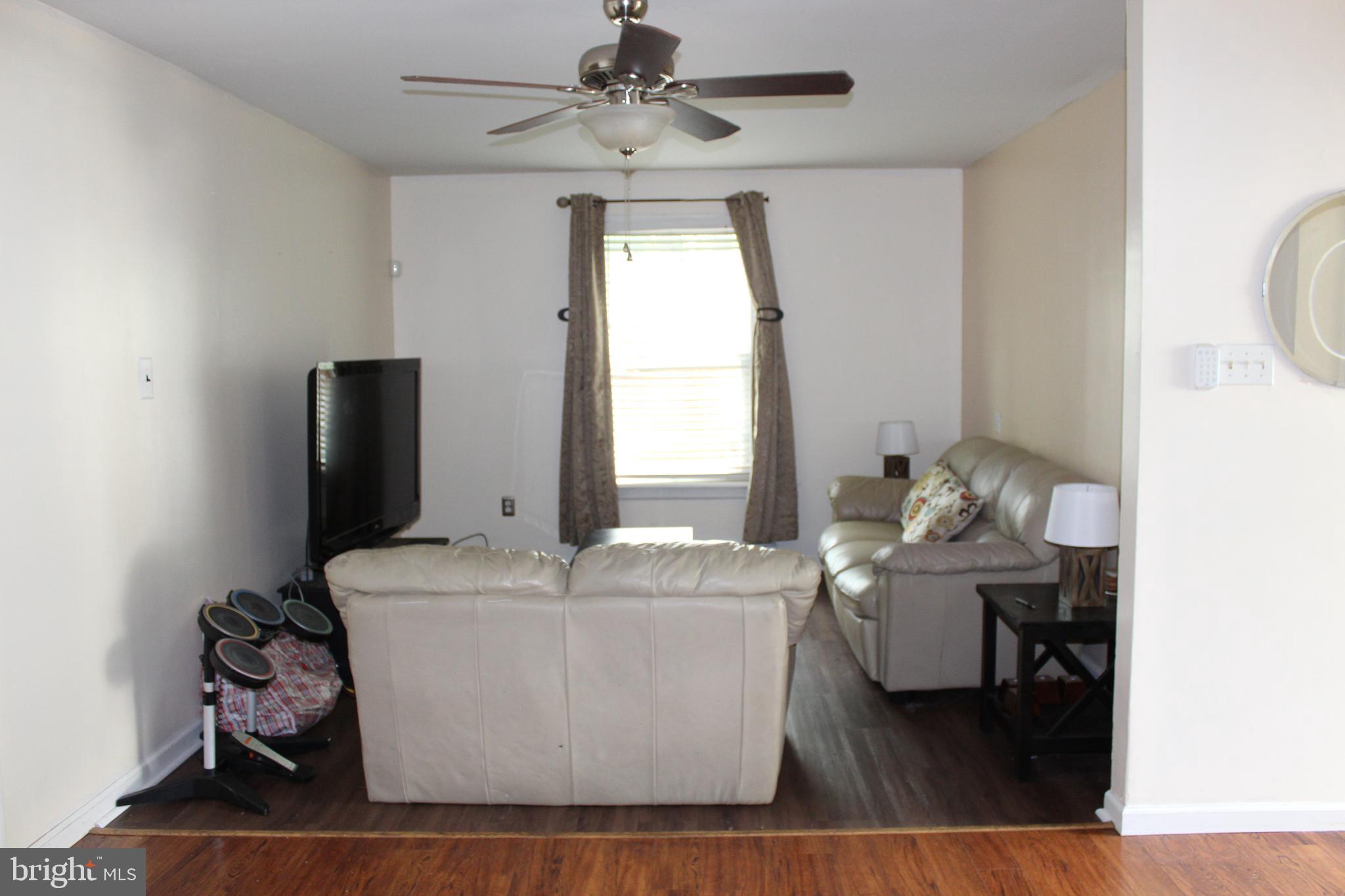 44 Edinshire Road Sicklerville, NJ 08081 - Photo 10 of 17