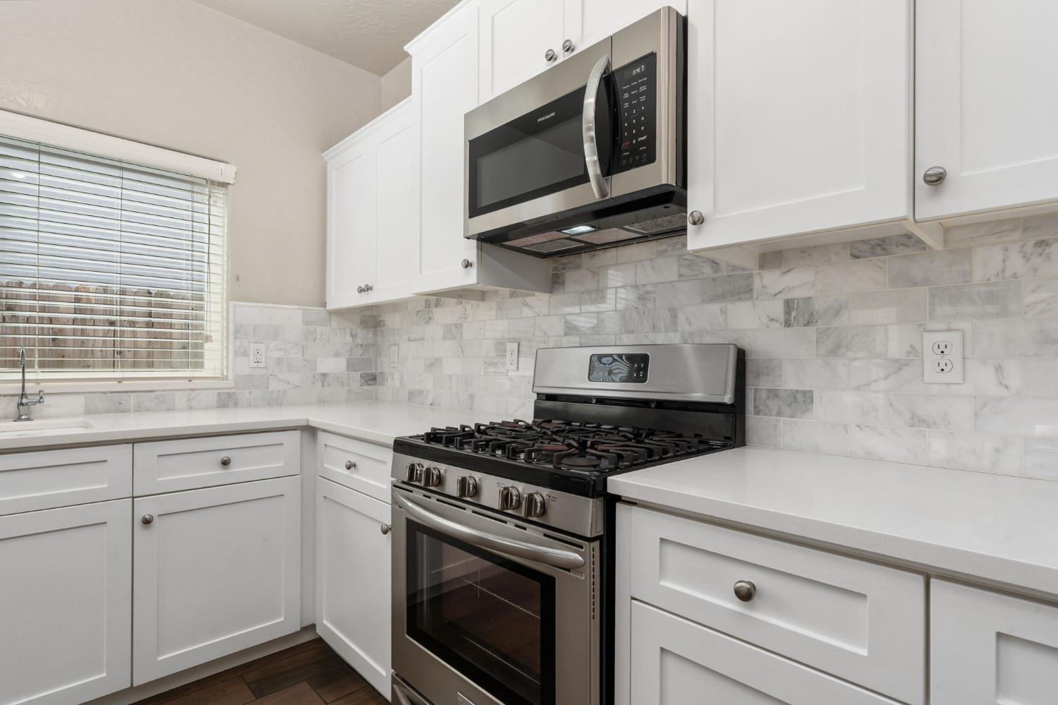 4172 Rialto Avenue Clovis, CA 93619 - Photo 14 of 41