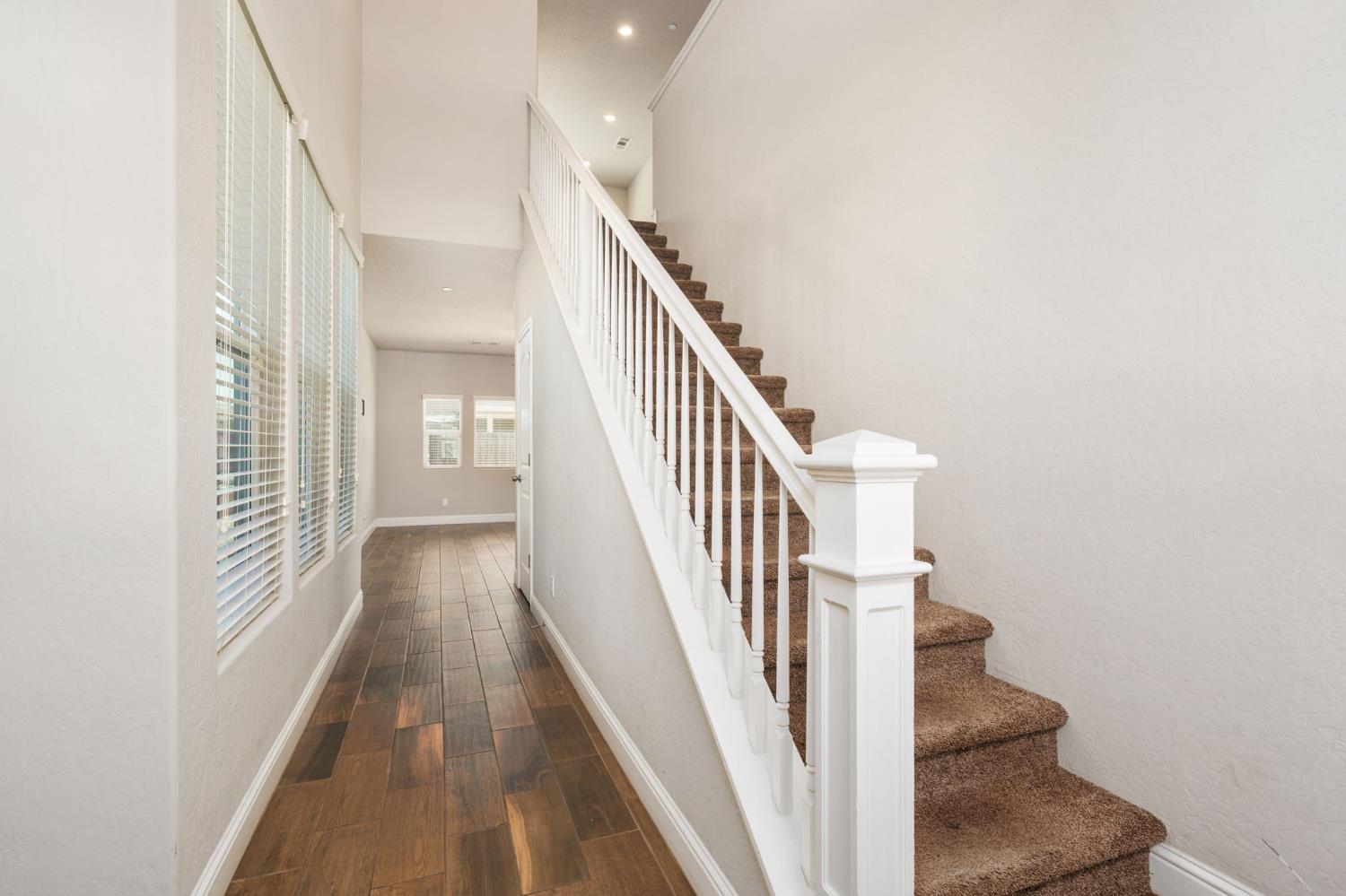 4172 Rialto Avenue Clovis, CA 93619 - Photo 18 of 41