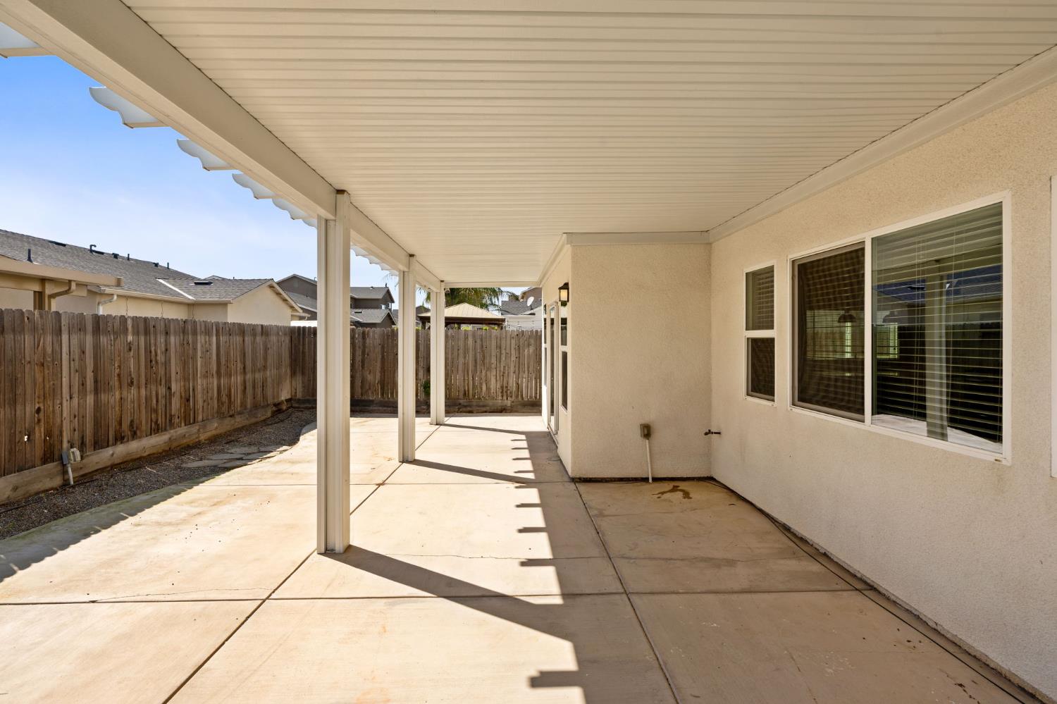 4172 Rialto Avenue Clovis, CA 93619 - Photo 37 of 41