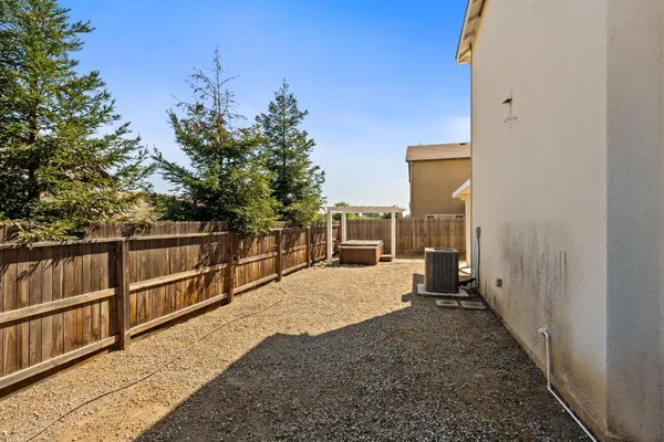 $495,000 | 4172 Rialto Avenue, Clovis, CA 93619