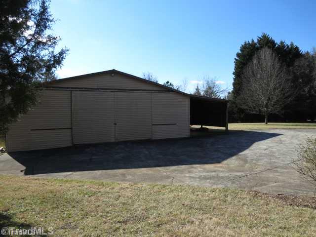 8336 Center Grove Church Road Clemmons, NC 27012 - Photo 16 of 16 Other. Barn