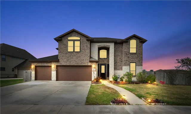 $589,999 | 3102 North Oso Parkway, Corpus Christi, TX 78414