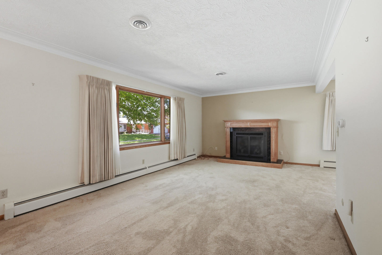 4213 35th Avenue Moline, IL 61265 - Photo 5 of 37