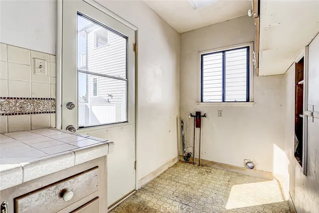 $1,550,000 | 340 Ave F, Redondo Beach, CA 90277