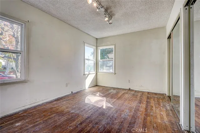 $1,550,000 | 340 Ave F, Redondo Beach, CA 90277