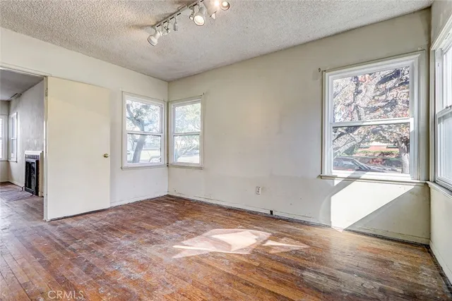 $1,550,000 | 340 Ave F, Redondo Beach, CA 90277