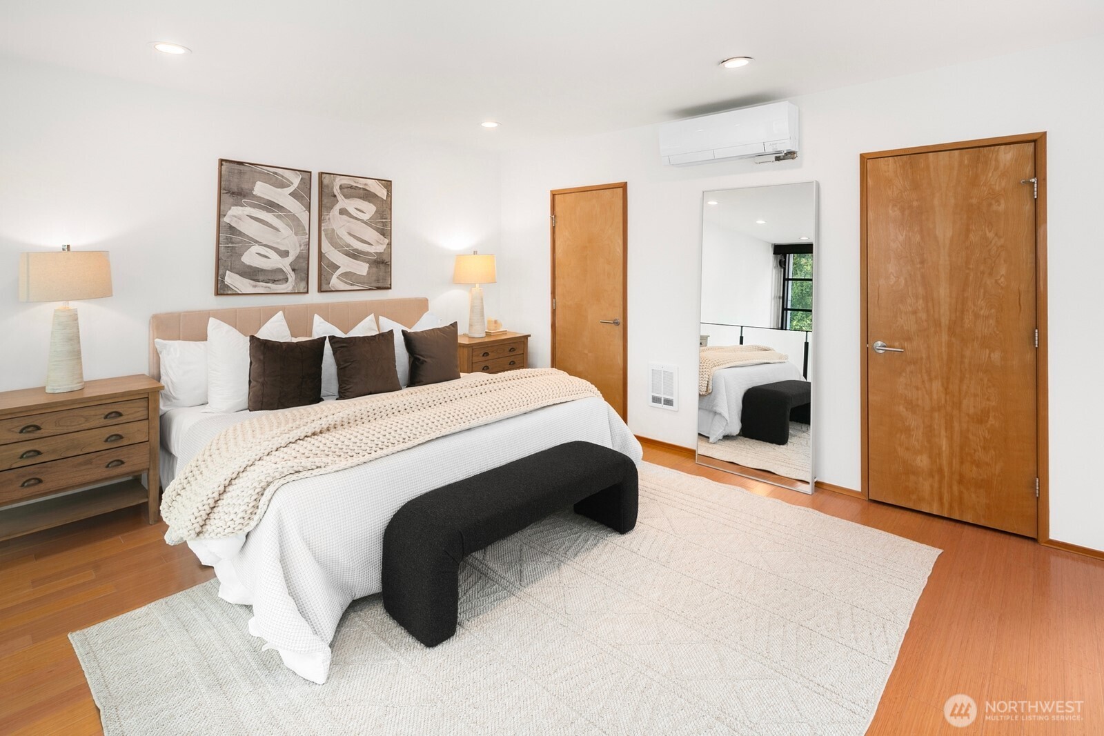 716 23rd Avenue South, Unit B Seattle, WA 98144 - Photo 13 of 33