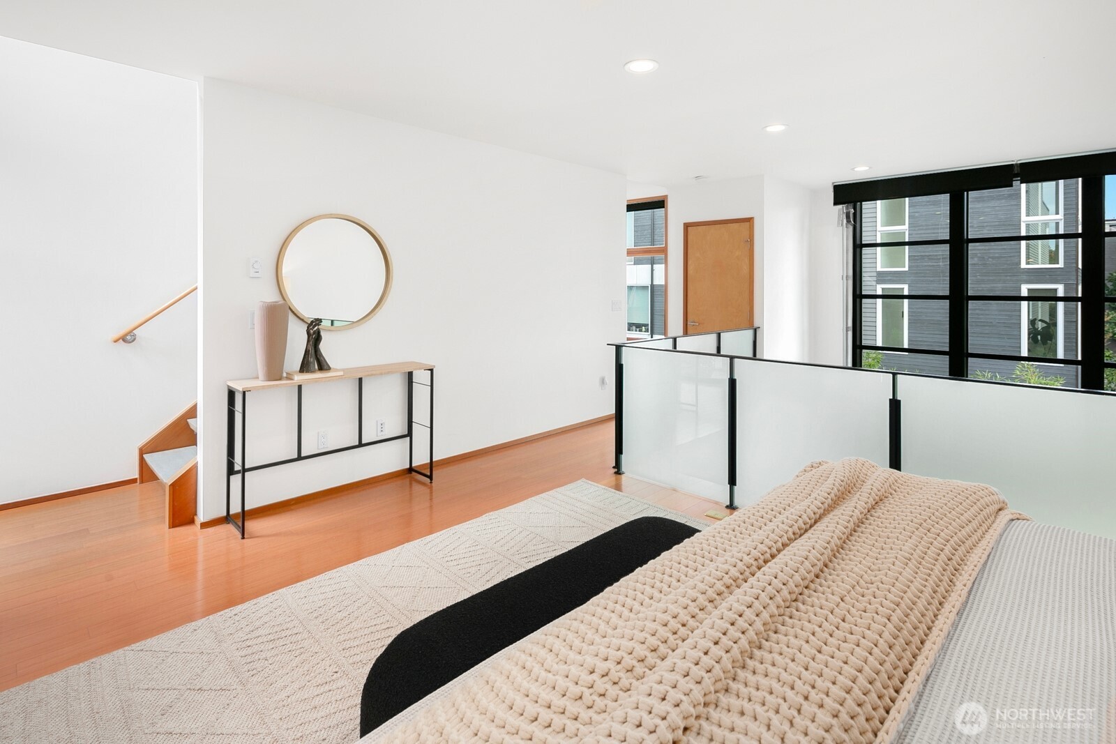 716 23rd Avenue South, Unit B Seattle, WA 98144 - Photo 15 of 33