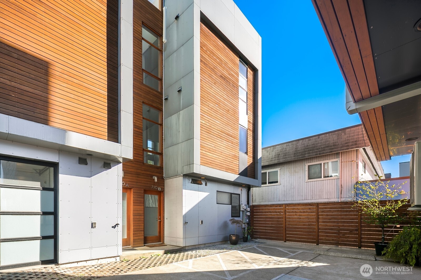 716 23rd Avenue South, Unit B Seattle, WA 98144 - Photo 33 of 33