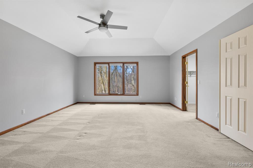 1384 Lakeview Drive Rochester Hills, MI 48306 - Photo 41 of 65