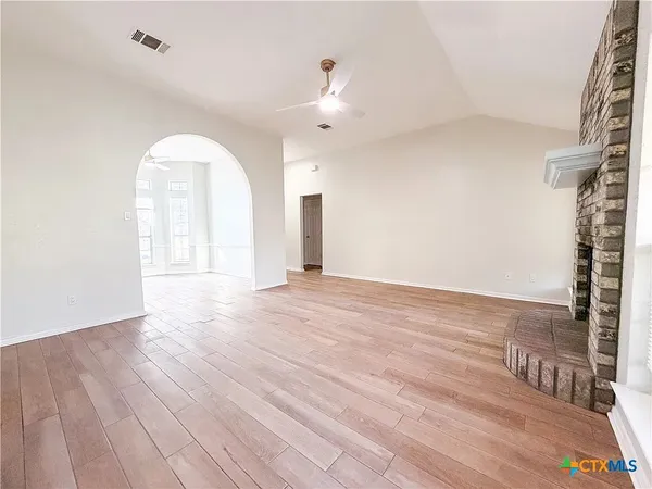 $1,740 | 5414 Williams Drive, Temple, TX 76502