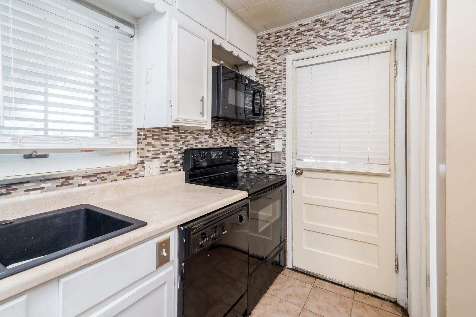 3619 East 9th Street North Wichita, KS 67208 - Photo 15 of 33