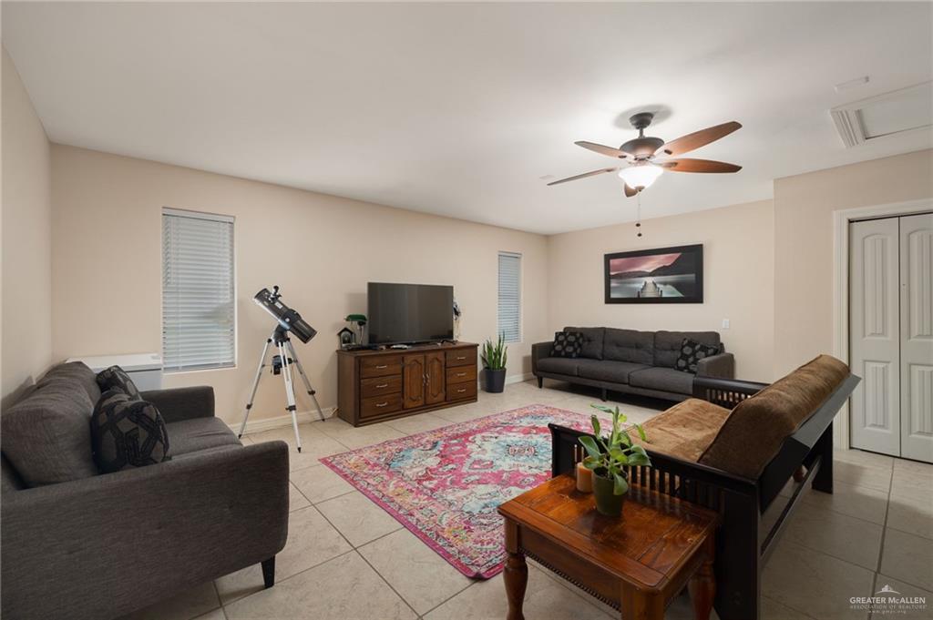 304 Ric Mar Street Edinburg, TX 78541 - Photo 9 of 24