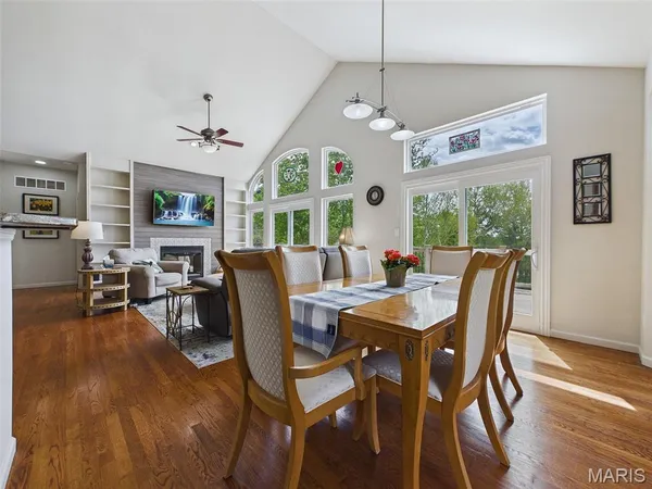 $294,900 | 25 Brickyard Drive, Golden Eagle, IL 62036