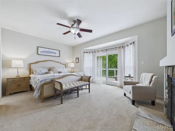 $294,900 | 25 Brickyard Drive, Golden Eagle, IL 62036