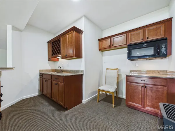 $294,900 | 25 Brickyard Drive, Golden Eagle, IL 62036