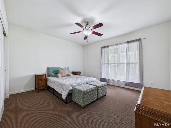 $294,900 | 25 Brickyard Drive, Golden Eagle, IL 62036