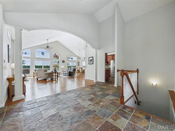 $294,900 | 25 Brickyard Drive, Golden Eagle, IL 62036