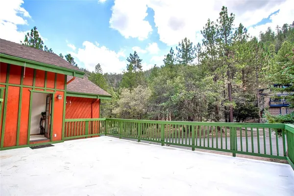 $690,000 | 23109 Cardinal Road, Wrightwood, CA 92397