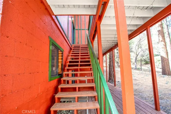 $690,000 | 23109 Cardinal Road, Wrightwood, CA 92397