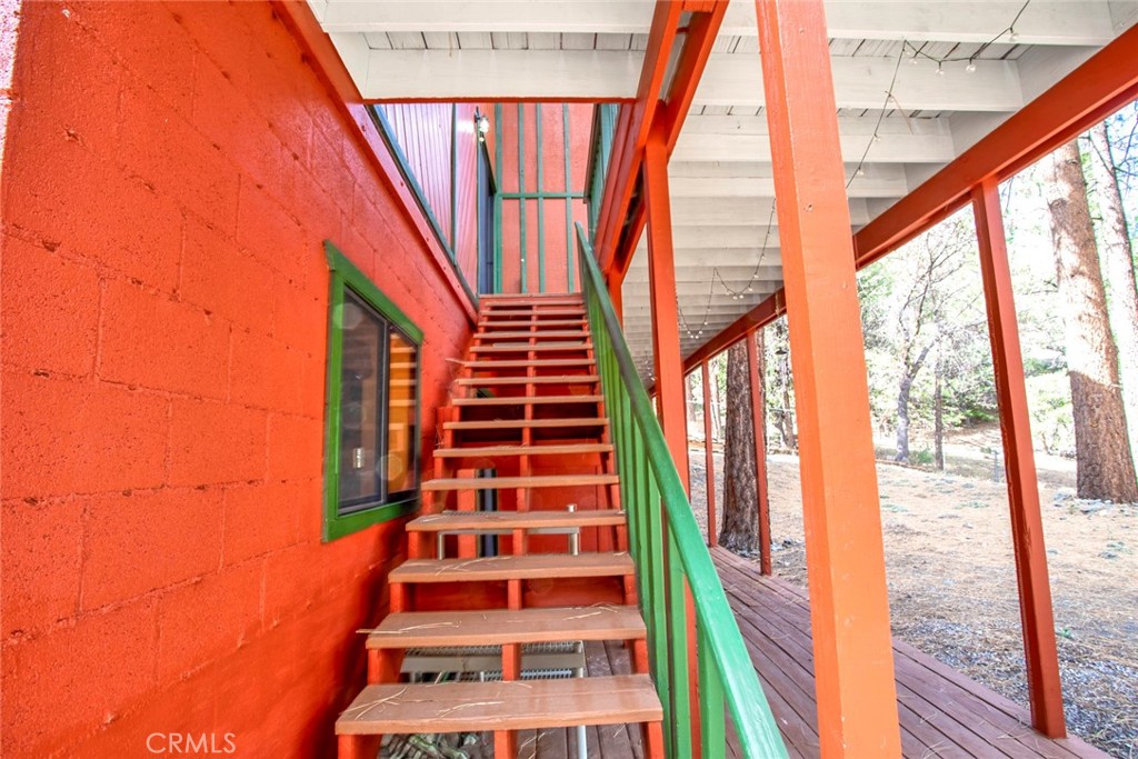23109 Cardinal Road Wrightwood, CA 92397 - Photo 36 of 49 a view of a city from a balcony