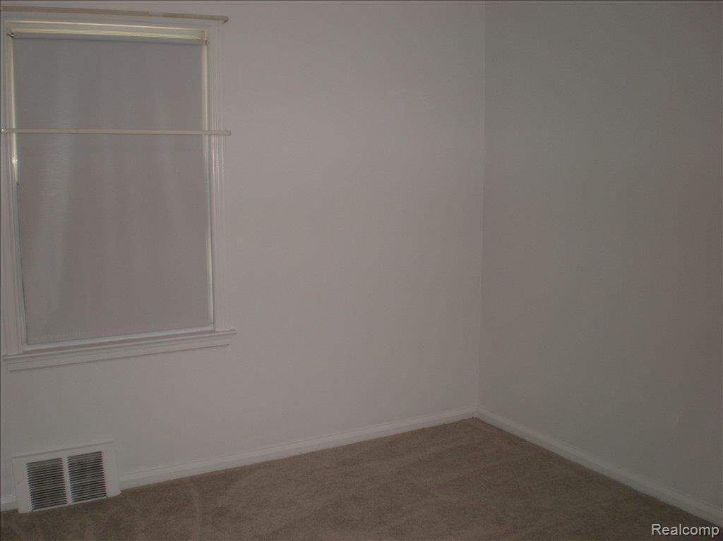 26530 Five Mile Road Redford, MI 48239 - Photo 9 of 19 Bedroom #3
