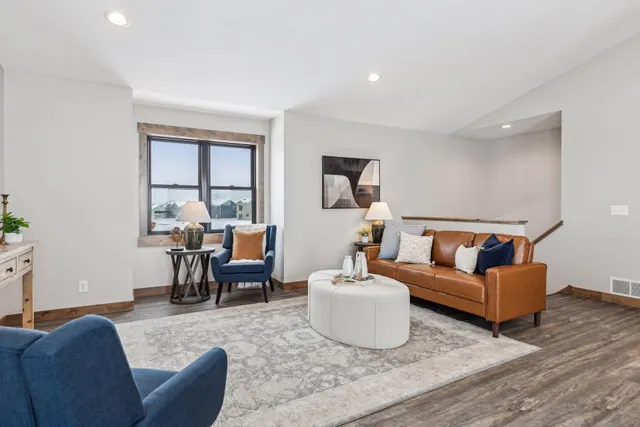 $389,900 | 485 Coyote Way, New Richmond, WI 54017