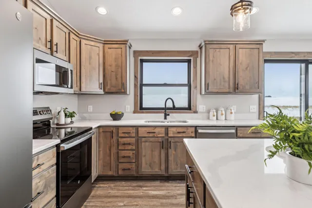 $389,900 | 485 Coyote Way, New Richmond, WI 54017