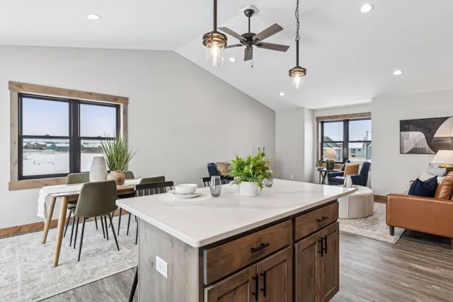 $389,900 | 485 Coyote Way, New Richmond, WI 54017