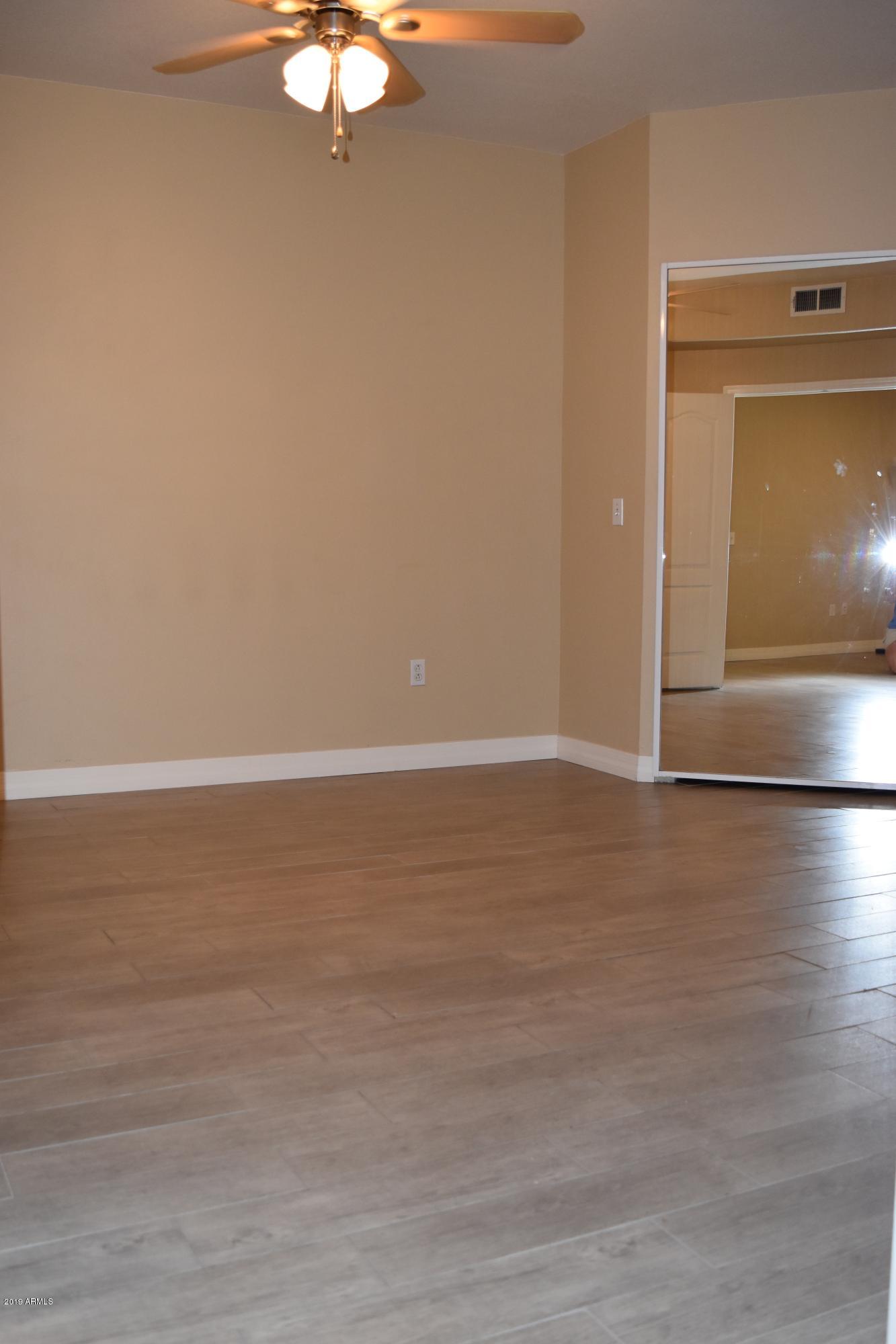 1701 East Colter Street, Unit 163 Phoenix, AZ 85016 - Photo 7 of 23 DSC_0063