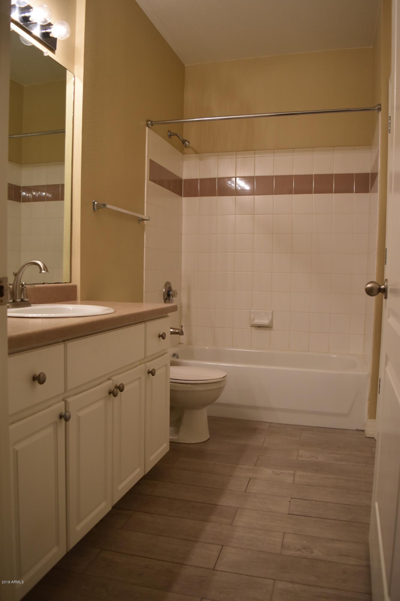 1701 East Colter Street, Unit 163 Phoenix, AZ 85016 - Photo 8 of 23 DSC_0061